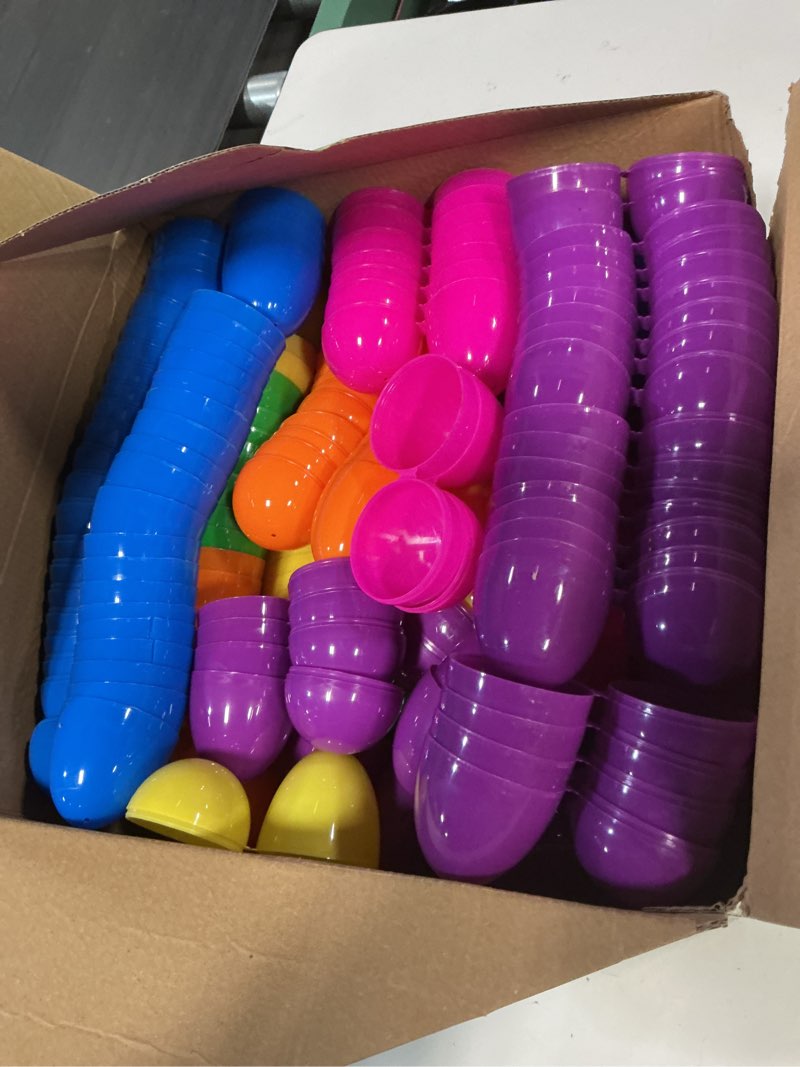 Condition photo showing Good Condition for 200 pcs 3.1" fillable easter eggs bulk with 6 surprise golden eggs, colorful plastic easter egg empty for easter egg hunt party favors kids easter basket stuffers fillers classroom prizes for boy girl 200 pack 3.1 inch eggs