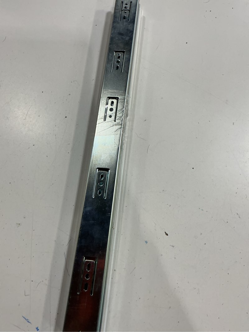 Condition photo showing Good Condition for drawer slides
