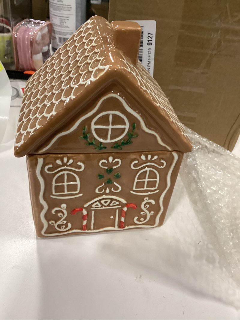 Condition photo showing New/Like New for St. Nicholas Square Gingerbread House Cookie Jar