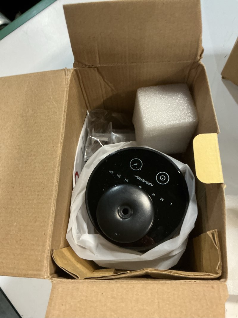 Condition photo showing Good Condition for Airversa Waterless Essential Oil Diffuser Starter Kit with 30mL Hotel Fragrance Oil Inspired by Ritz-C., Battery Operated Car Diffuser, Portable Aroma Nebulizer for Home Car Office, AN6Kit-2, Black Aan6b-htl-rz30