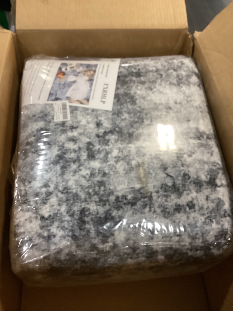 Condition photo showing New/Like New for rugflix 10x14 area rugs for living room, washable large rug stain-resistant low pile, modern dark carpet for dining room home office kid room nursery bedroom, navy blue/black 01-ocean blue 10' x 14' (rectangular)