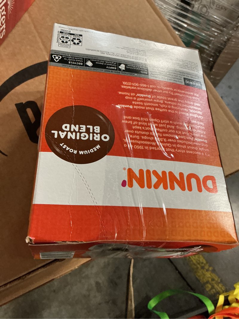 Condition photo showing New/Like New for keurig dunkin' donuts original blend coffee k-cups 22 pk