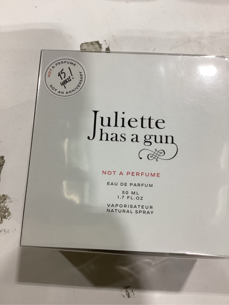 Condition photo showing New/Like New for juliette has a gun not a perfume eau de parfum – cetalox perfume – woody, musky & ambery fragrance 1.7 fl oz (pack of 1)