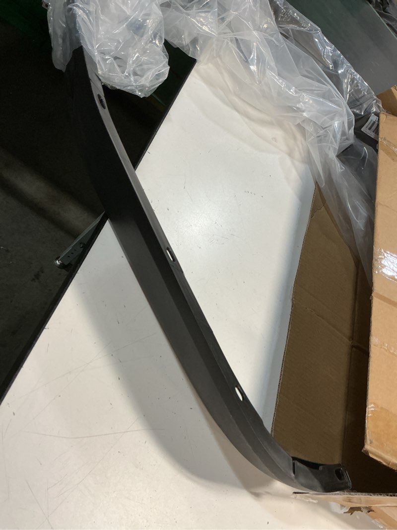 Condition photo showing Good Condition for almuloo front bumper lower valance compatible with 2005-2007 ford f250/350/450/550 super duty 2005 excursion air dam with air holes & tow hook hole replacement for fo1095219 5c3z17626aaa