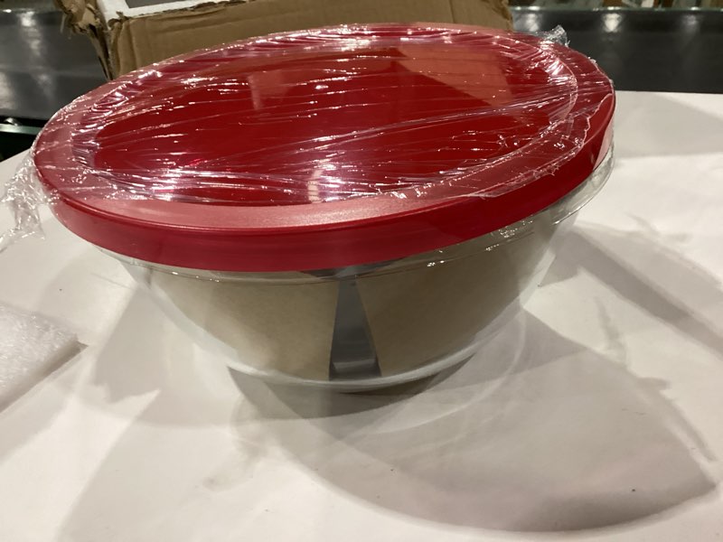 Condition photo showing New/Like New for KOMUEE Glass Mixing Bowls with Lids Set, 4-Piece Nesting Kitchen Bowls for Salad, Serving, and Baking, Oven Safe Glass Bowl 4-Pack