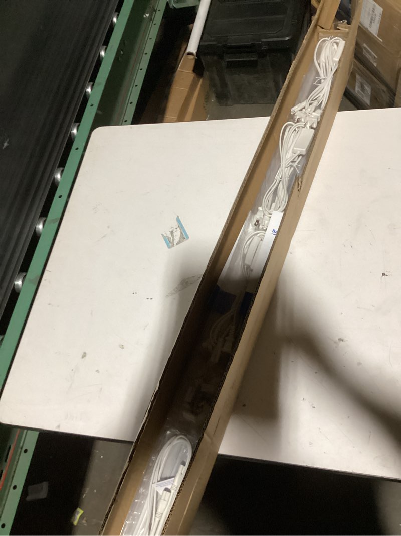 Condition photo showing Good Condition for Barrina (6 Pack LED T5 Integrated Single Fixture, 4FT, 2200lm, 6500K Super Bright White, 20W Utility LED Shop Light, Ceiling and Under Cabinet Light, Corded Electric with ON/Off Switch, ETL Listed 6500k Super Birght Light 4 Feet