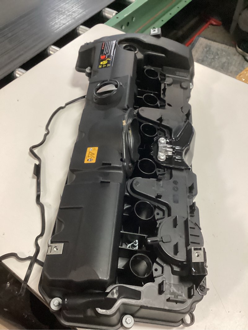 Condition photo showing As Is for OCPTY 11127552281 Engine Valve Covers Kit Valve Cover with Gasket Compatible for Abarth 1150 1966,for BMW 128i 2008-2013,for BMW 323i 2006-2008,for BMW 328i 2007-2013