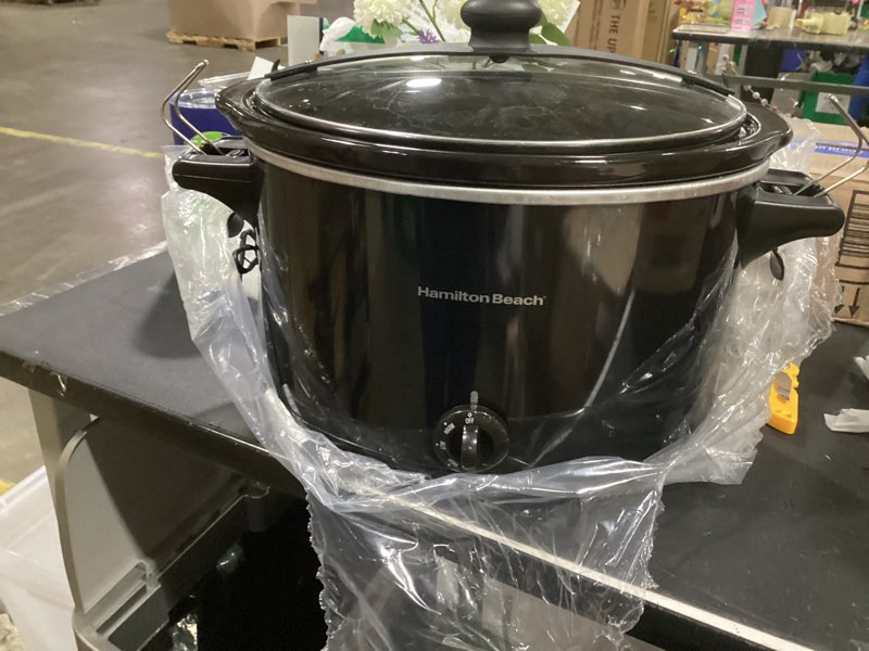Condition photo showing As Is for hamilton beach stay or go portable slow cooker with lid lock, dishwasher-safe crock, 6-quart, black 33261 6 quarts black