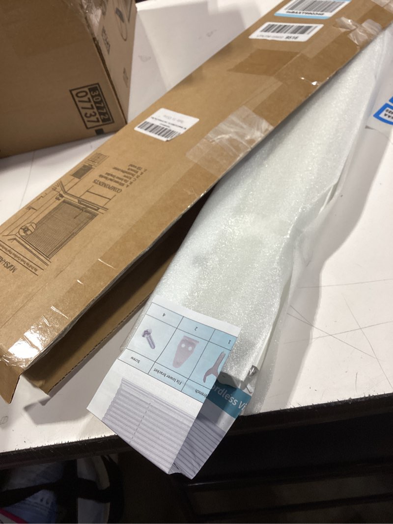 Condition photo showing Good Condition for myshade no-drill cordless horizontal mini blinds – 25" w x 72" h tool-free inside mount window blinds with 1" vinyl slats, light filtering & privacy, child & pet safe, white cordless-white 25"w x 72"h