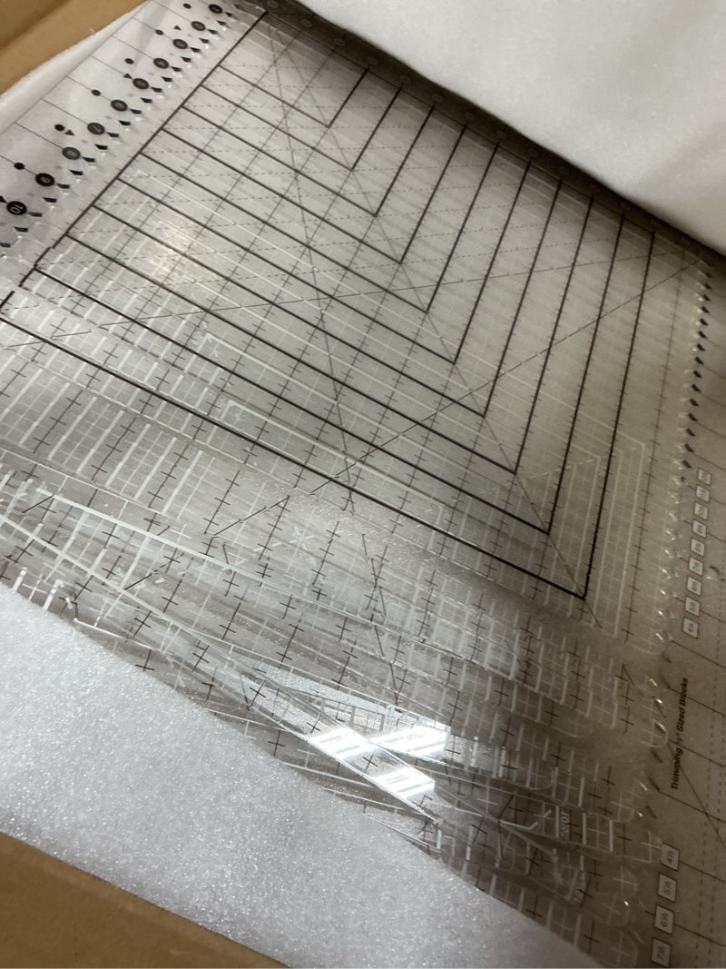 Condition photo showing New/Like New for quilting ruler, 17-3/4in x 22in,slotted patchwork ruler & template,non-slip grip acrylic fabric strip cutting, sewing, crafting 17.75 * 22"