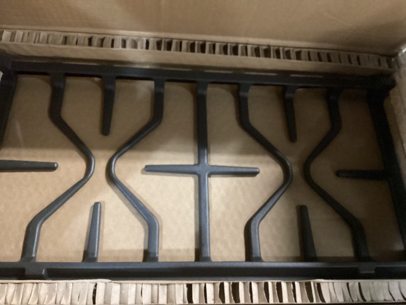Condition photo showing Good Condition for upgraded wb31x27151 side stove grate replacement for ge general electric stove parts,wb31x24736 cast iron burner cooking grate rack for general electric jgbs66rekss jgb735spss stove rack,2 pack