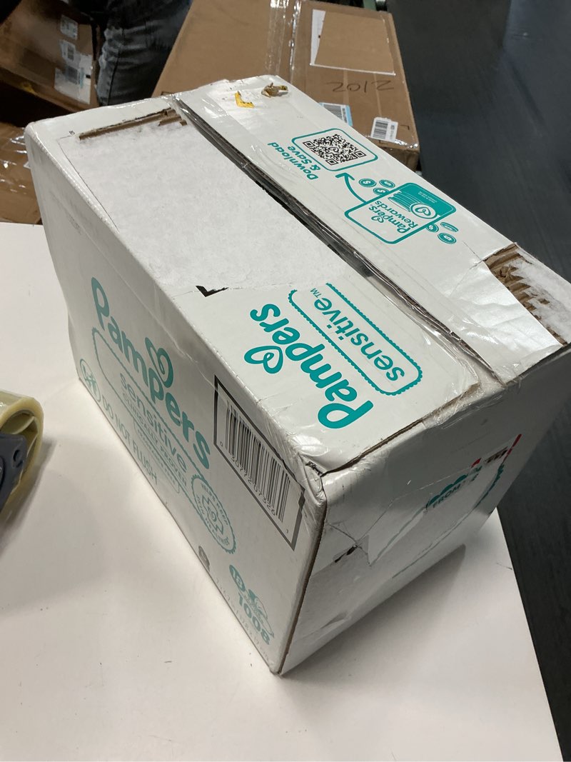 Condition photo showing New/Like New for pampers sensitive baby wipes, water based, hypoallergenic and unscented, 8 flip-top packs, 4 refill packs (1008 wipes total) 84 count (pack of 12)