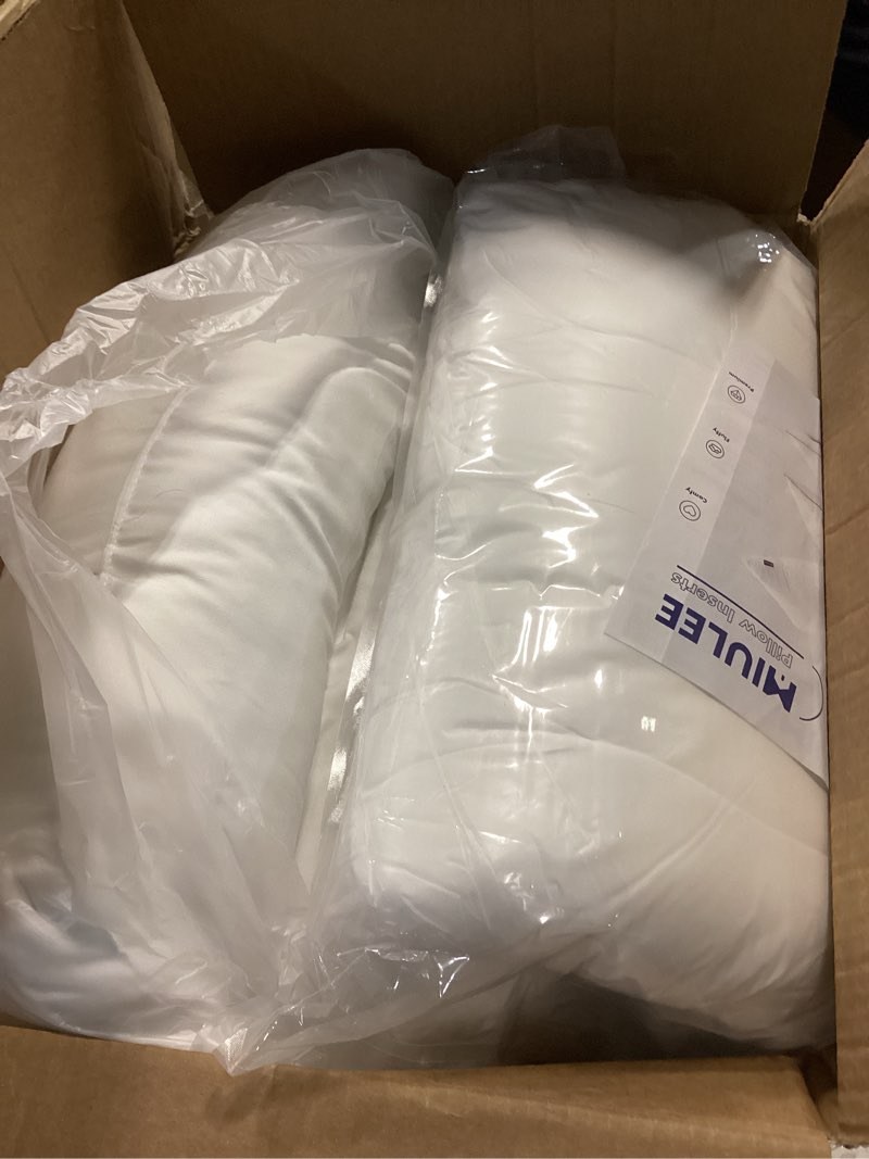 Condition photo showing Good Condition for MIULEE Throw Pillows Inserts, Pack of 4 22x22 Inch 100% Virgin Fiber Filling Bed Couch Pillows
