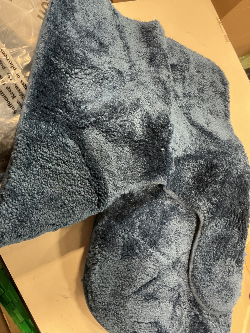 Condition photo showing Good Condition for clara clark 3 piece bathroom rugs bath mat set, velvet memory foam bath mats for bathroom - non-slip, pvc backing bath rugs, washable - dries quickly, blue blue 17 x 24 + 20 x 32 + contour