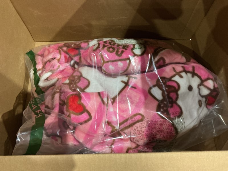 Condition photo showing Good Condition for northwest hello kitty silk touch throw blanket, 50" x 70", love you much 50" x 70" love you much
