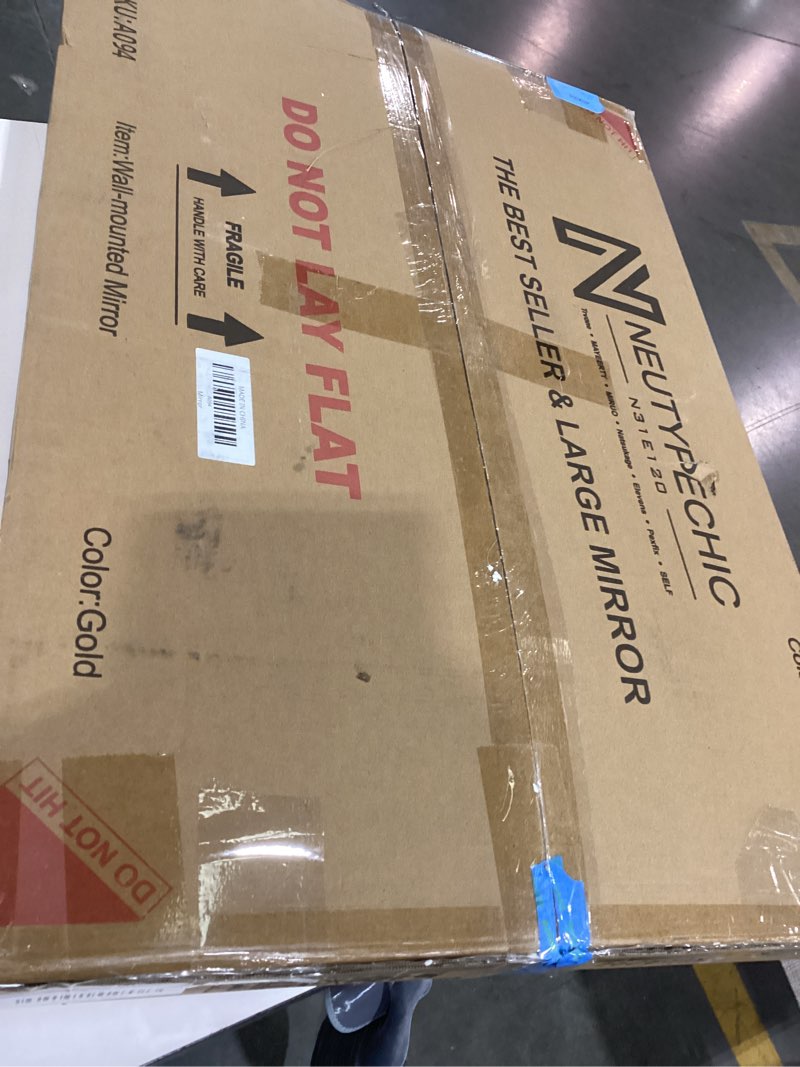 Condition photo showing Good Condition for mirror