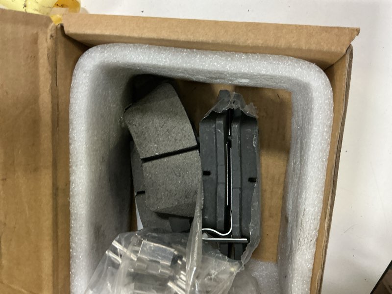 Condition photo showing Good Condition for Bosch Blue Disc Brake Pad Set w/ Hardware - BE1258H Front