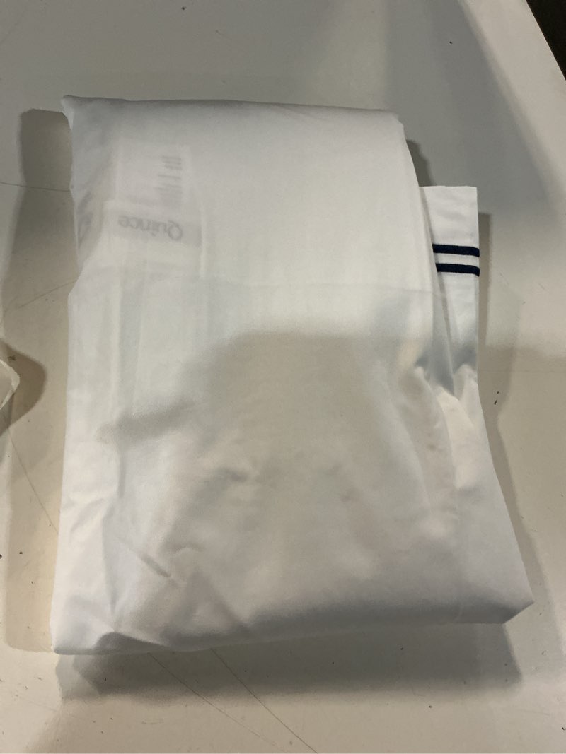 Condition photo showing Good Condition for organic crisp percale embellished sham set color: white/navy size: king 
