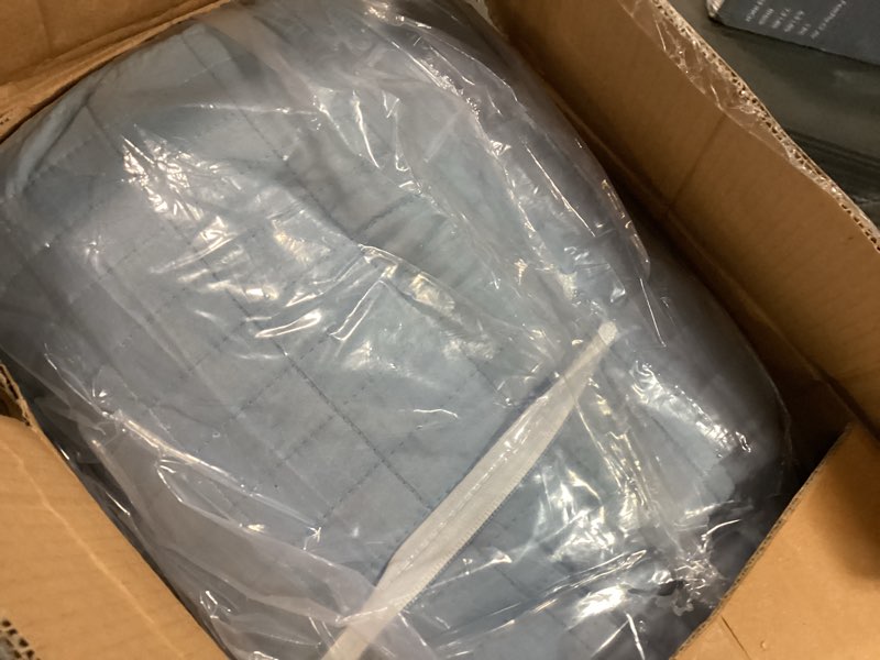 Condition photo showing Good Condition for Comfort Spaces Blue Oversized King Quilt Set 120"x118" Bedspread Quilted Summer Lightweight Microfiber Bedding Coverlet with Double Sided Stitching Soft All Season Cozy 3 Piece with Matching Shams Blue Oversized Bedspread King(120"x118") Plaid