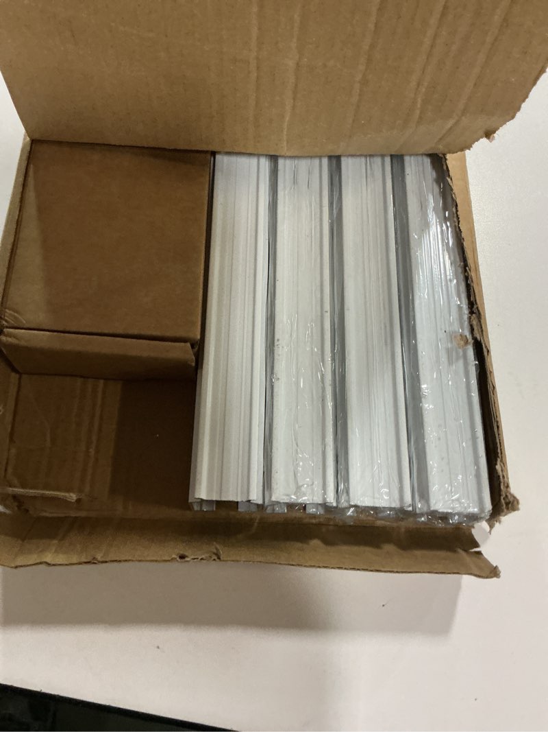 https://lotting-media.assets.bidfta.com/lotting_29d0b259-757f-4bb8-a344-032d2102b63e