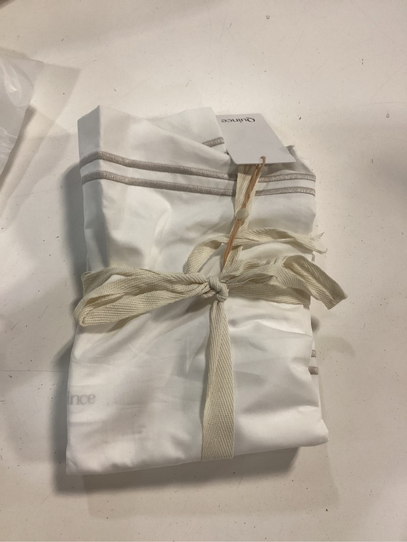 Condition photo showing New/Like New for classic organic percale piped pillowcase set, king, white/light grey 