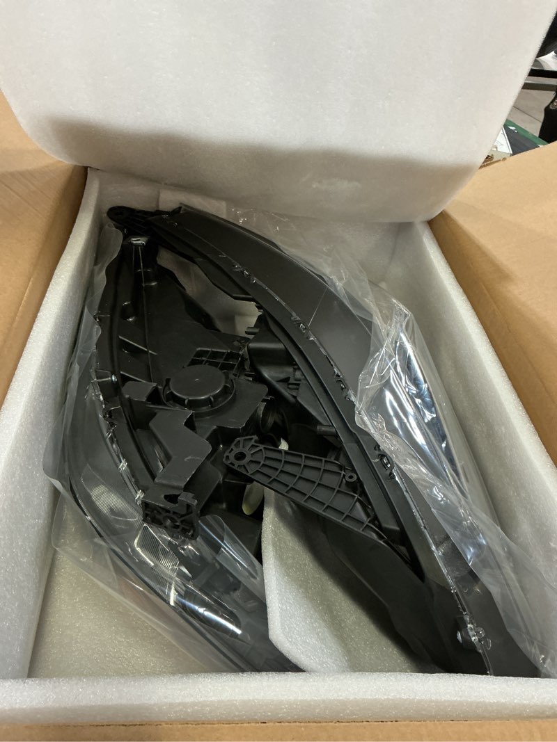 Condition photo showing Good Condition for Silscvtt Headlights Front Head Lamps Replacement for 2013-2015 Honda Accord 4-Door Sedan Halogen w/o DRL Headlights Headlamps Pair Passenger Driver Side Passenger&Driver Side