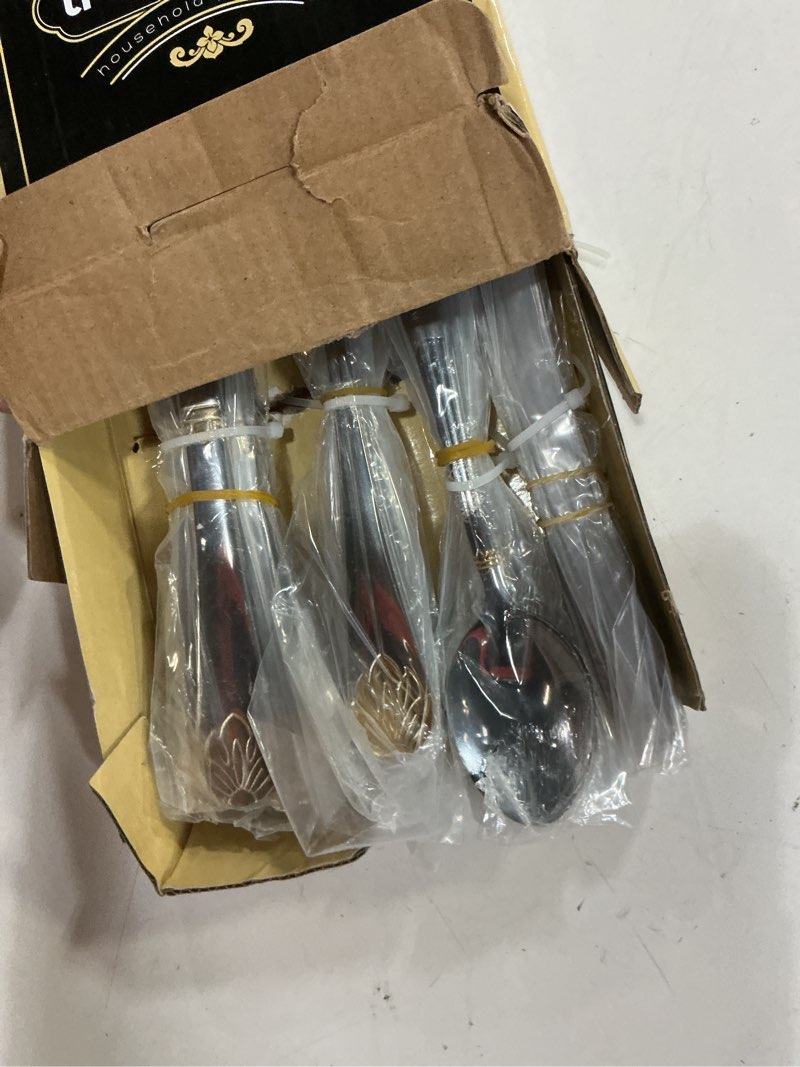 Condition photo showing Good Condition for silverware set limited edition – 24 piece dinnerware set – flatware set for 6 – silver tableware set w/gold accents – great for family gatherings & daily use – spoons, knives, teaspoons, forks