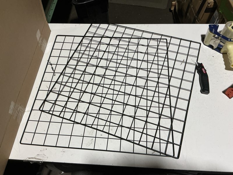 Condition photo showing Good Condition for Gridwall Panels - 2 x 4', Black 