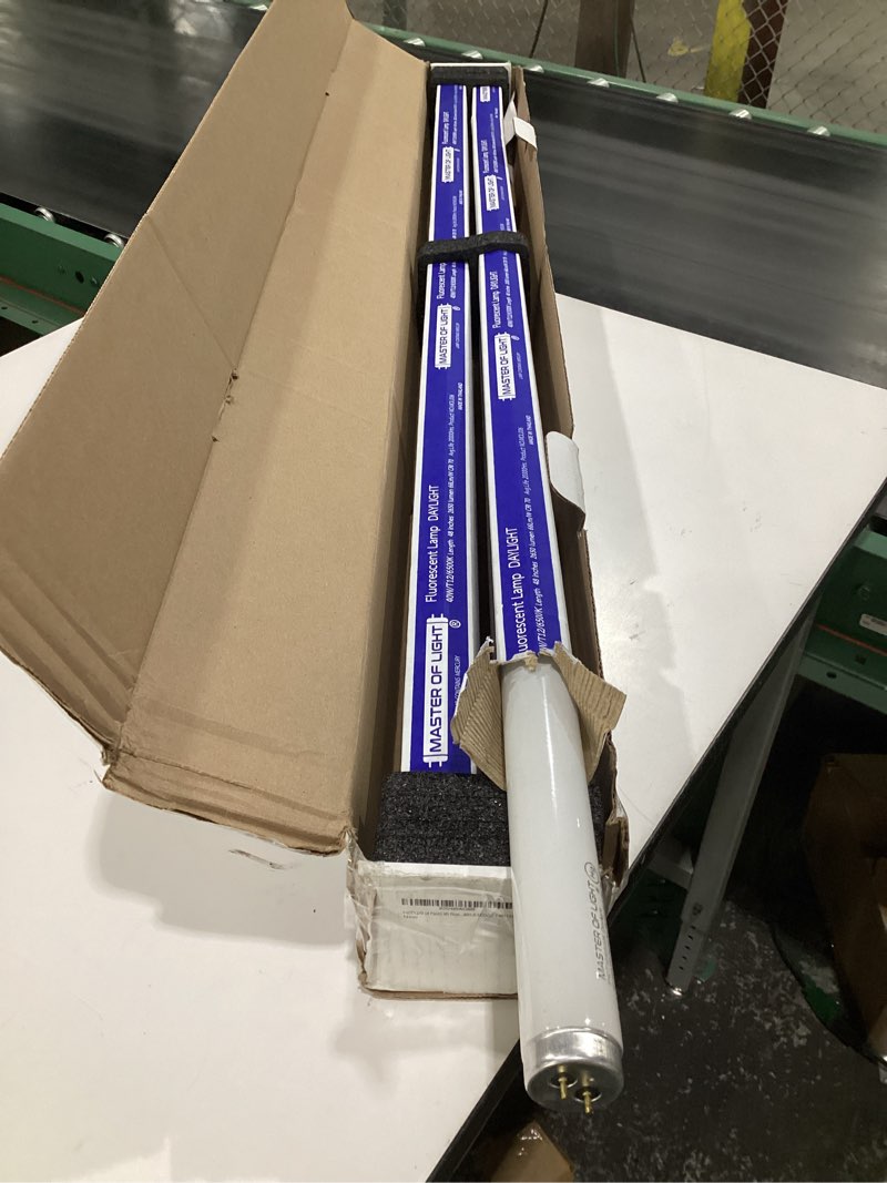 Condition photo showing Good Condition for F40T12/D (4 Pack) 4ft Fluorescent Tube Light Bulb 40W 40 Watt Daylight T12 F40T12 6500K 1.5 inch Diameter Replaces F40DX F40T12/865/ECO F40SP65/ECO F40DX/ALTO F40/LR/ECO/2P F40T12/DX (4)