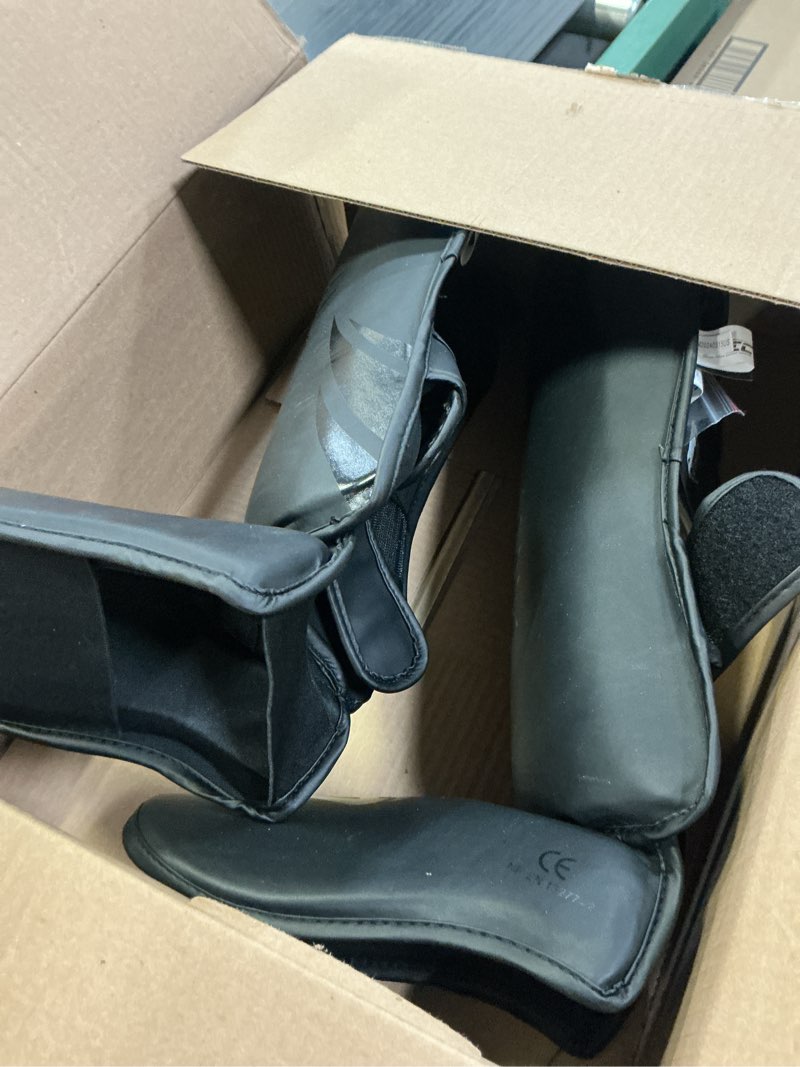 Condition photo showing Good Condition for Venum Challenger Standup Shinguards X-Large Black/Black