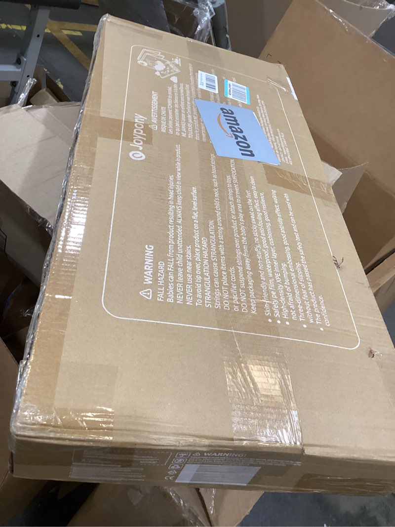 Condition photo showing Good Condition for folding playmat
