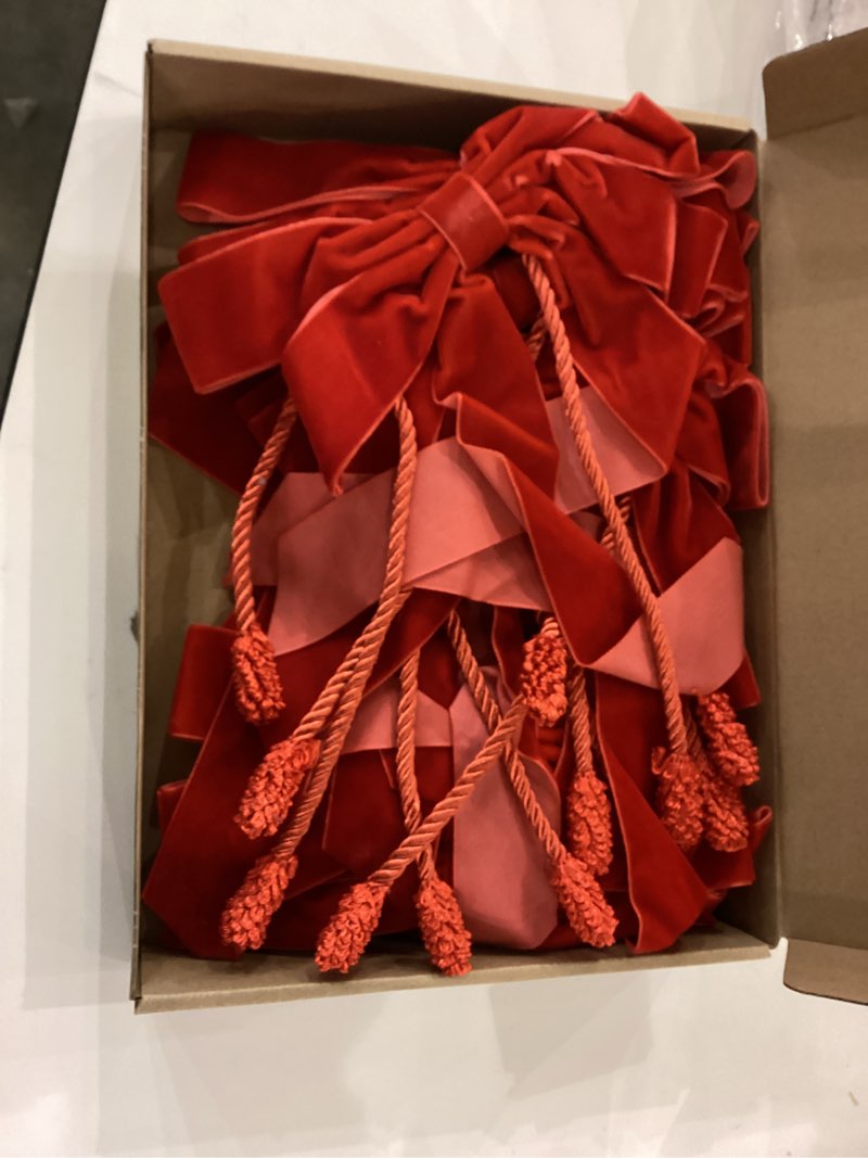 Condition photo showing Good Condition for Soulchen 12 Pcs 20 Inches Christmas Garland Ties with Large Velvet Bows Reusable Holiday Wreath Twist Tie Bows for Banister Christmas Tree Indoor Outdoor Party Decorations(Red)