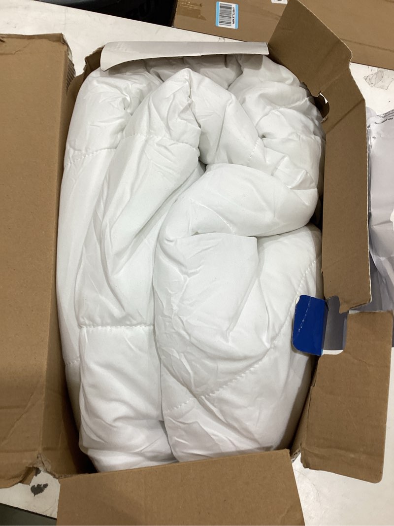 Condition photo showing Good Condition for accu heated mattress pad queen, quilted electric mattress pad bed warmer with dual controllers, 6 heat settings 10-hour auto off, 17 inch deep pocket, machine washable, white