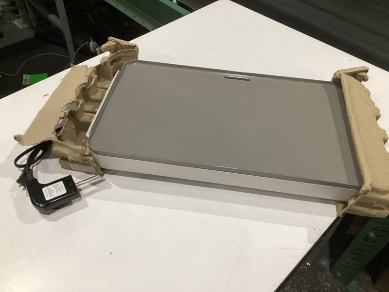 Condition photo showing Good Condition for (not tested)bella 12\" x 22\" electric griddle with evergood™ ceramic nonstick coating, removable temperature probe, dishwasher-safe drip tray & cool touch handles, cook up to 15 eggs, 1500 watt, oatmilk 12\" x 22\" oatmilk