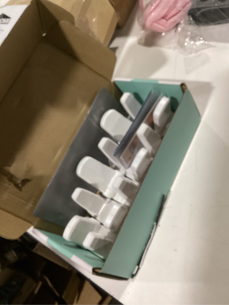 Condition photo showing Good Condition for door lever lock (6 pack) prevents toddlers from opening doors. 3.25" l * 1.5" w * 4.5" h easy one hand operation for adults. durable abs with 3m adhesive backing. simple install, no tools needed. 6 count (pack of 1) white