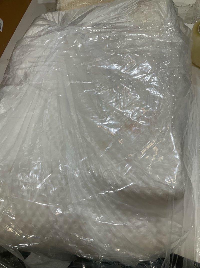 Condition photo showing Good Condition for pillow
