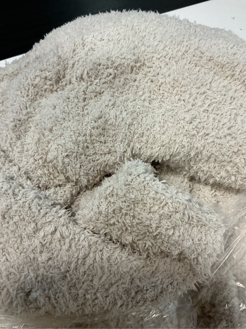 Condition photo showing Good Condition for ultra cozy throw, 60x72, warm grey