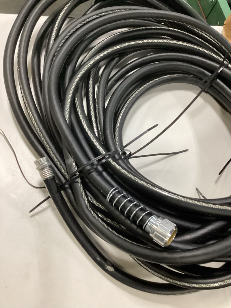 https://lotting-media.assets.bidfta.com/lotting_2a17ea52-b64d-430c-a43a-03ebde03b7ee