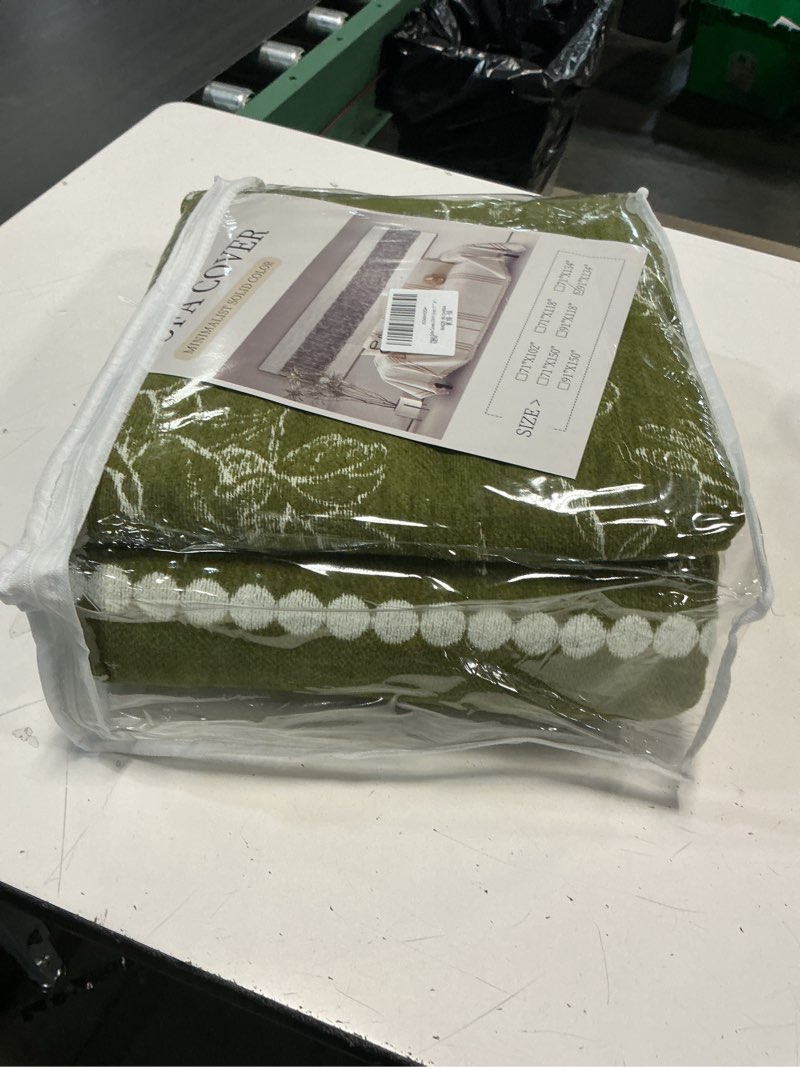 Condition photo showing Good Condition for boho anti-slip couch cover soft pet-friendly sofa cover for dog chenille couch cover multi-use furniture protector cover washable (smhy-green, 91"*134") smhy-green 91"*134"