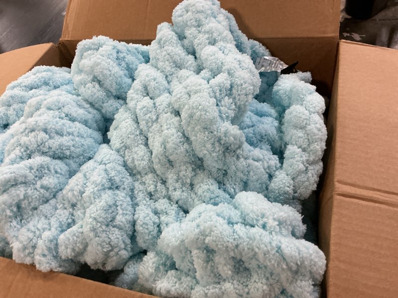 Condition photo showing Good Condition for l'agraty chenille chunky knit blanket, light blue, 50x60, heavyweight throw blanket for home decor light blue 50"x60"