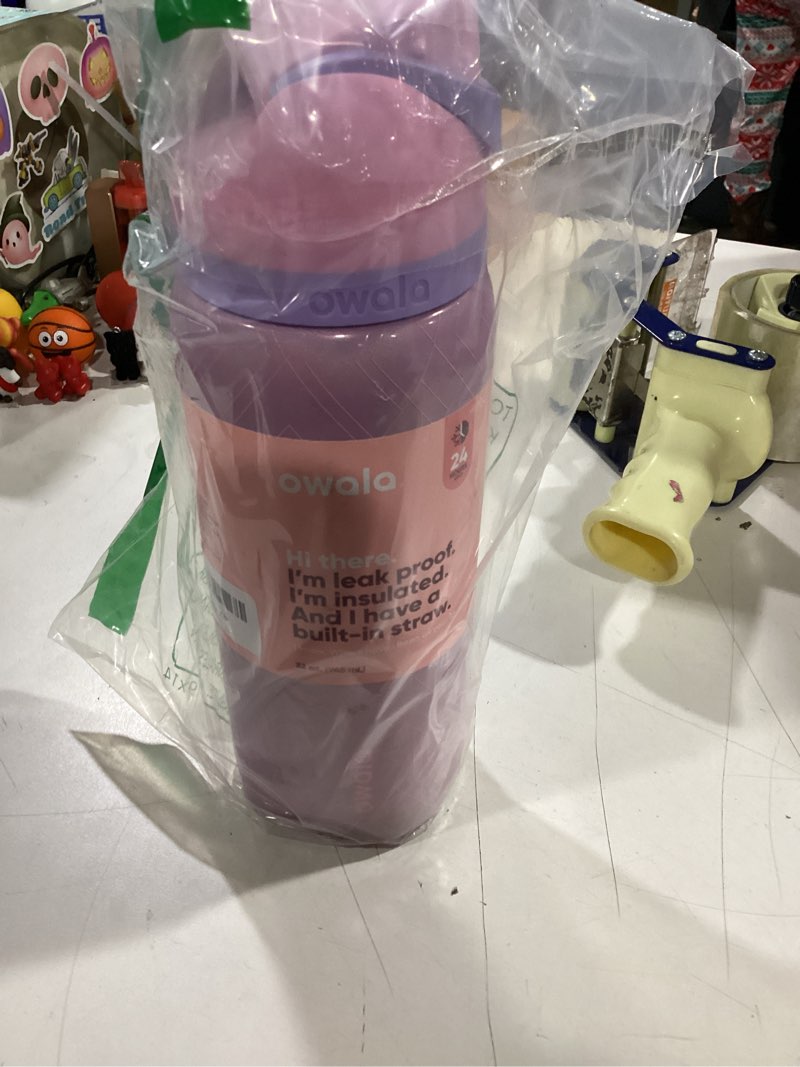 Condition photo showing Good Condition for Owala Wicked FreeSip Insulated Stainless Steel Water Bottle with Straw for Sports and Travel, BPA-Free Sports Water Bottle, 32 oz, Glinda (Pink) Glinda Wicked
