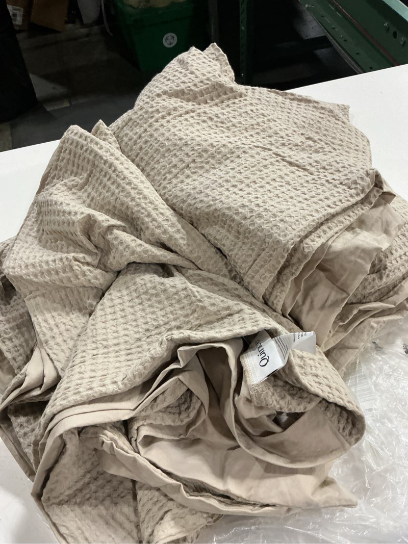 Condition photo showing Good Condition for quince waffle king/cal king duvet set cover dried sage