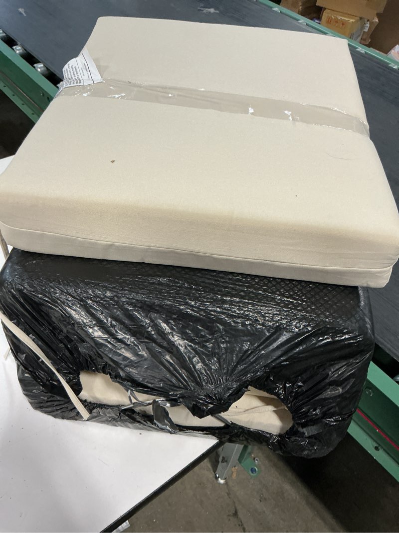 Condition photo showing Good Condition for harborest outdoor chair cushions set of 4, water resistant patio chair cushions with ties, square corner outdoor seat cushions for patio furniture, 18.5"x16"x3", beige 18.5"x16"x3" (4 pack) beige