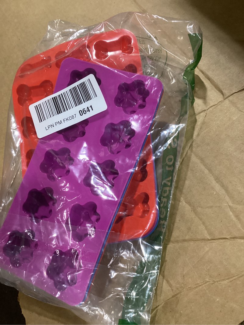 Condition photo showing Good Condition for 6PCS Silicone Molds Puppy Dog Paw and Bone, Elegant Chocolate Molds for Baking, Non-Stick gummy molds, Dog Treat Molds, Used for Chocolate, Candy,Pudding, Jelly,Ice Cube,Biscuits,Dog Treat by AOULELA