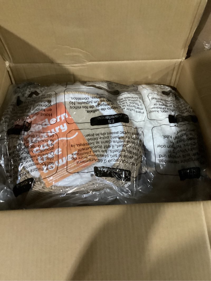 Condition photo showing Good Condition for Easyego Modern Cat Tree, Aesthetic Wood Cat Tree Tower for Large Cats, Luxury Cat Condo with Scratching Posts and Flower Platforms, Cat Furniture by Easyego, (Rabbit Hair - White) Rabbit Hair - White Upgraded - Two Flowers