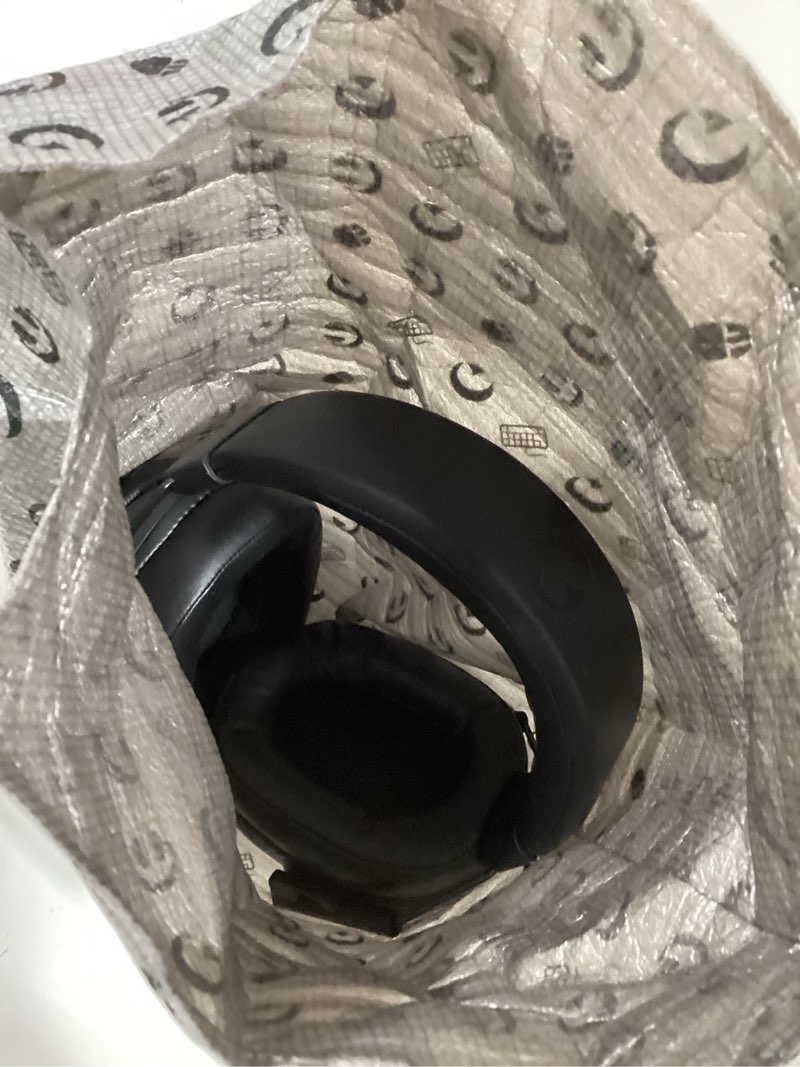 Condition photo showing Good Condition for RYR Wireless Gaming Headset for Xbox Series X|S, Xbox One, PC, PS4/5, Mac, Switch, Mobile, 3D Surround Sound, Bluetooth 5.3, 60H Battery, Gaming Headphones with Detachable Noise Canceling Mic-Black