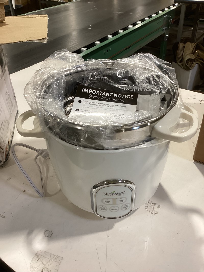 aroma housewares nutriware 14-cup (cooked) digital rice cooker and food steamer, white
