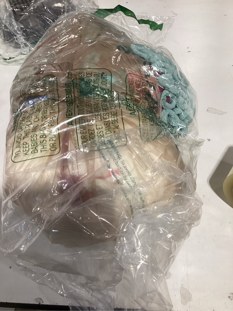 Condition photo showing Good Condition for 6 Pack Finger Loops Yarn Bulk Soft Chunky Yarn 600 G/ 6 Skeins for Mothers Day Beginners Knitting No Needles or Hooks(White, Light Green, Dark Green) White, Light Green, Dark Green 6
