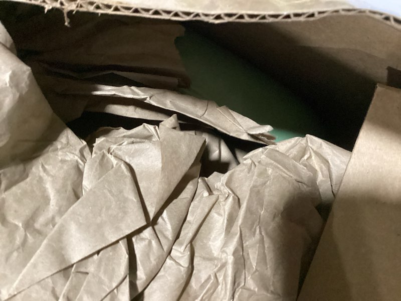 Condition photo showing New/Like New for enameled cast iron oval dutch oven pot with lid, dutch oven for sourdough bread baking, bread oven, bread dutch oven, oval bread pan, 7qt, pistachio green pistachio green 7 quart