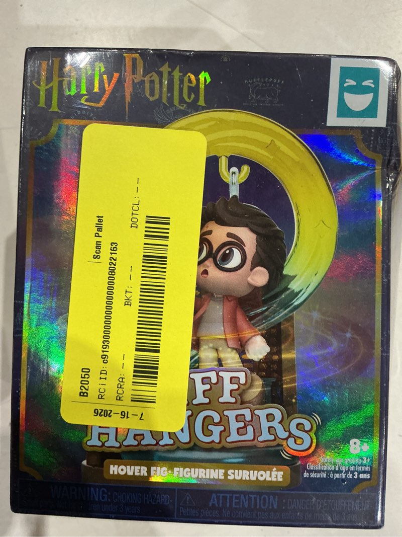 Condition photo showing Good Condition for happy haul harry potter™ cliff hangers hover figure 2” surprise collectible blind box toy with display stand short-run drop ages 8+